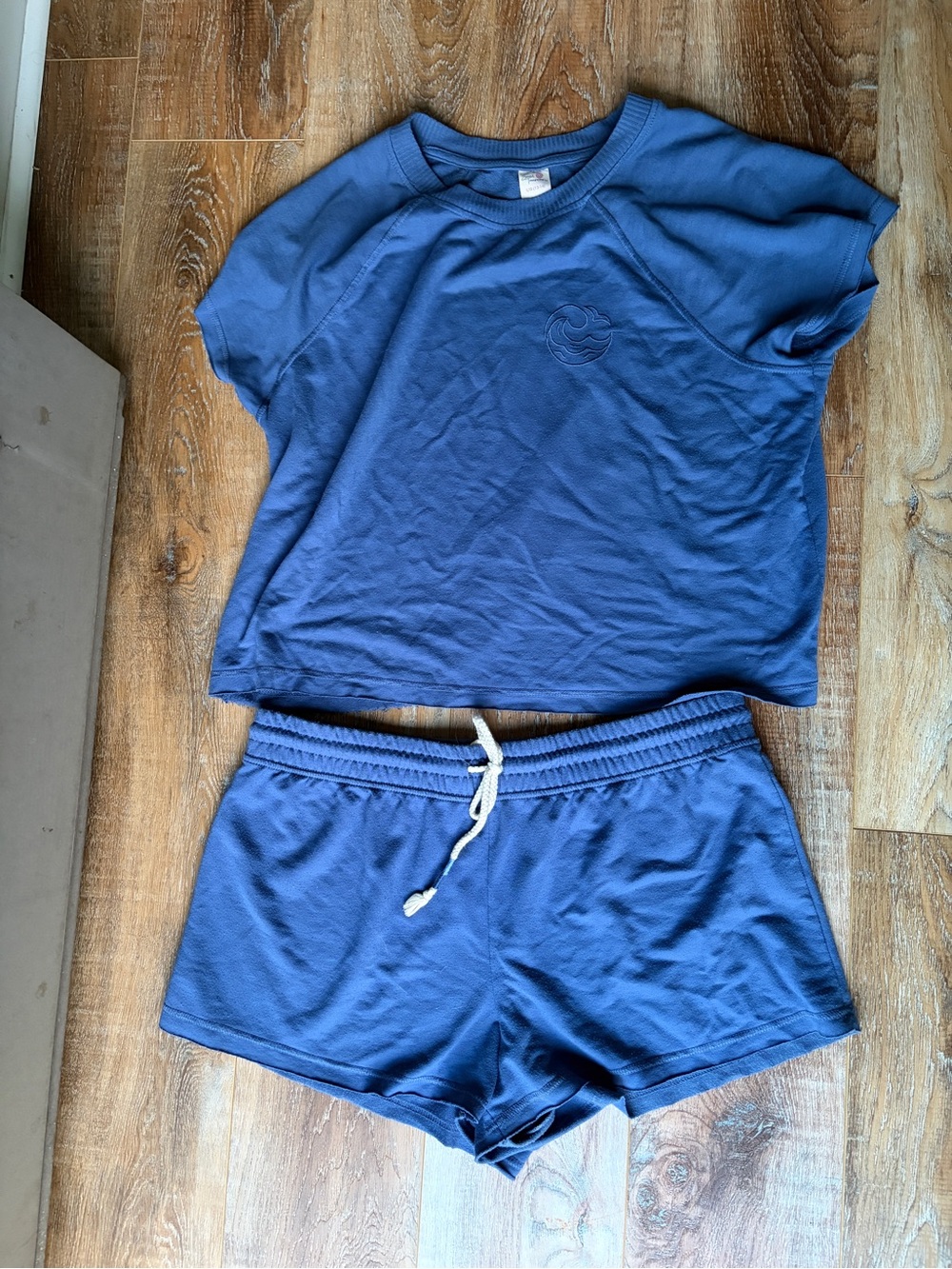 Secret Treasures Blue Short Sleeve Crop Top